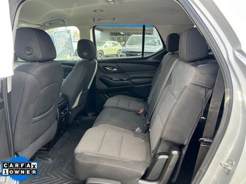 Used 2021 Chevrolet Traverse LS AWD/4WD image 14