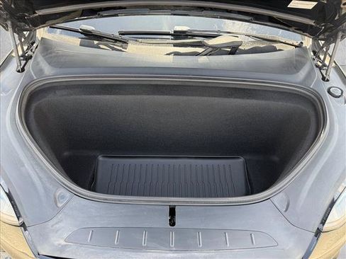 Used 2023 Tesla Model X AWD/4WD image 25