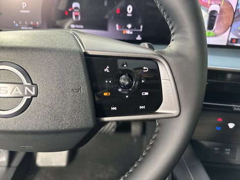 Certified 2025 Nissan Murano SL w/ Cargo Package AWD/4WD image 15