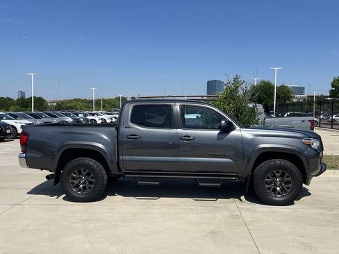 Used 2023 Toyota Tacoma SR5 RWD image 3