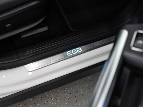 Used 2025 Mercedes-Benz EQB 300 4MATIC w/ Driver Assistance Package image 14