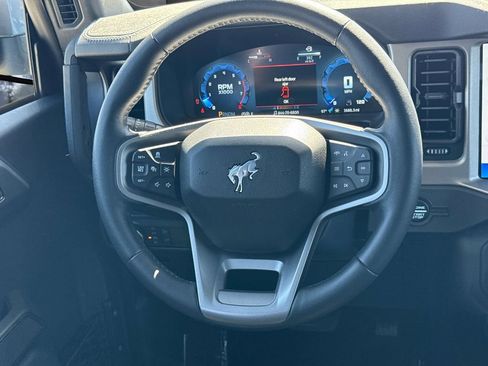 Used 2025 Ford Bronco Outer Banks AWD/4WD image 18