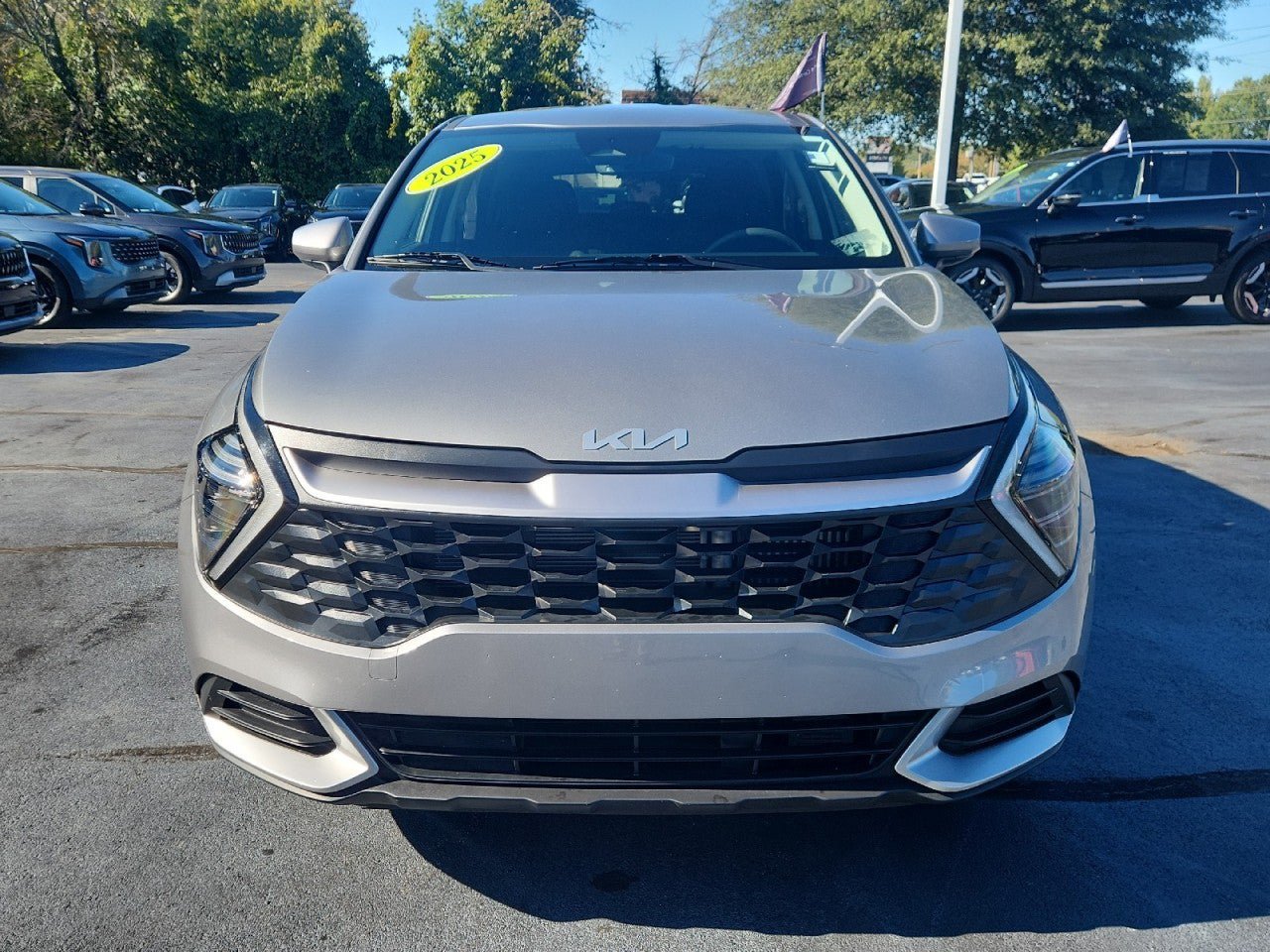 Certified 2025 Kia Sportage LX FWD image 2