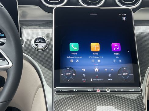 Certified 2025 Mercedes-Benz GLC 300 image 39