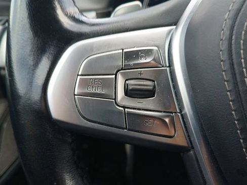 Used 2018 BMW 740i RWD image 23