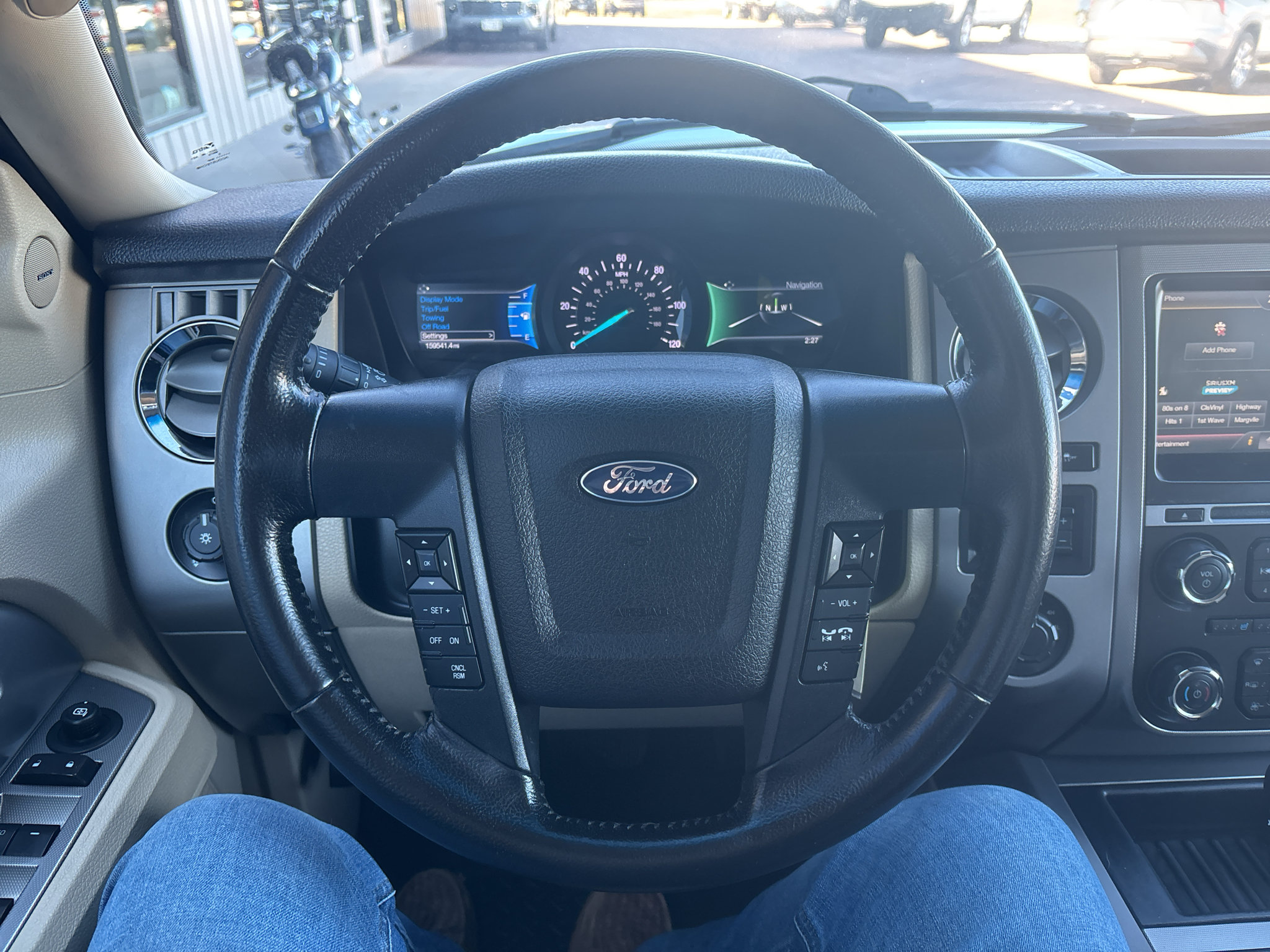 Used 2015 Ford Expedition EL XLT w/ Equipment Group 202A AWD/4WD image 23