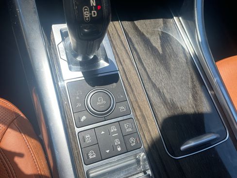 Used 2016 Land Rover Range Rover Sport Supercharged AWD/4WD image 26