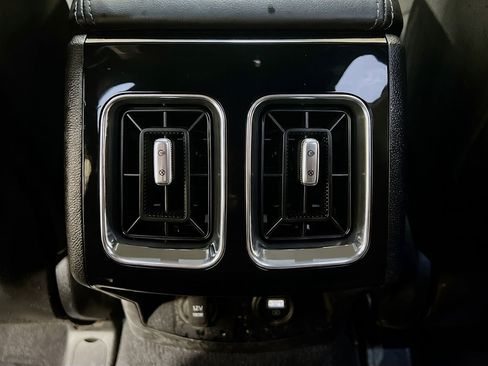 Used 2023 Kia Sorento S w/ Panoramic Sunroof Package FWD image 19