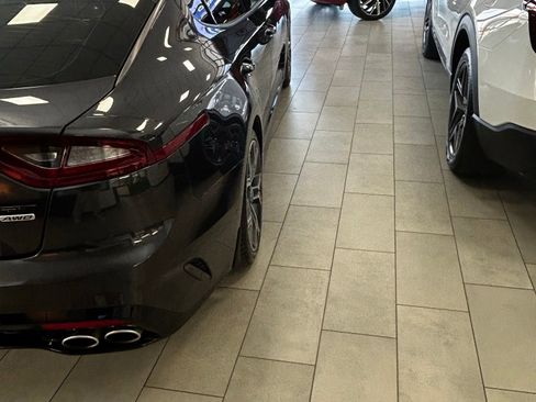 Used 2021 Kia Stinger GT1 AWD/4WD image 7