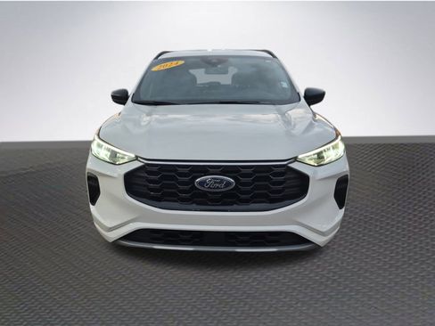 Certified 2024 Ford Escape ST-Line w/ Equipment Group 301A image 3