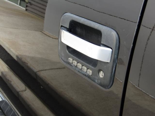 Used 2013 Ford F150 XLT w/ Luxury Equipment Group AWD/4WD image 20