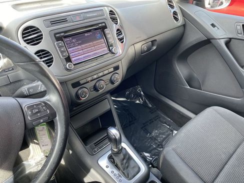 Used 2015 Volkswagen Tiguan S FWD image 8