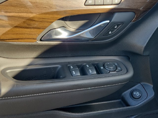Used 2020 GMC Terrain Denali w/ Denali Premium Package FWD image 28