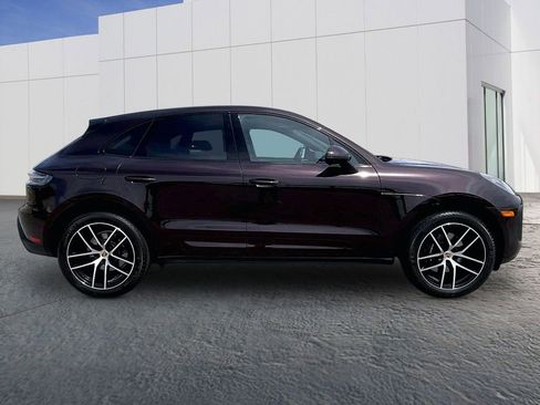 Used 2025 Porsche Macan AWD/4WD image 8