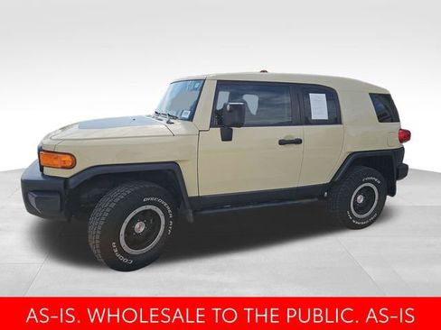 Used 2010 Toyota FJ Cruiser 4WD image 4