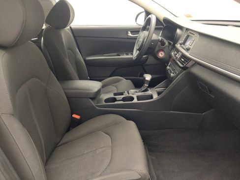 Used 2017 Kia Optima LX w/ Option Group 014 FWD image 21