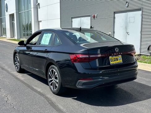Certified 2025 Volkswagen Jetta Sport FWD image 6