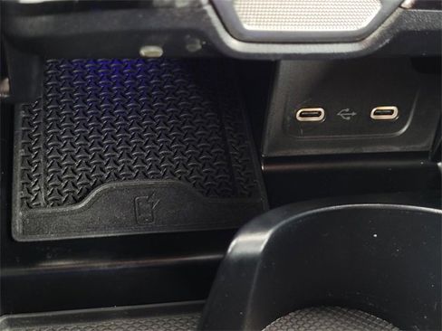 Certified 2025 Mercedes-Benz C 43 AMG 4MATIC Sedan image 22