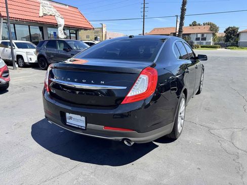 Used 2015 Lincoln MKS FWD image 5