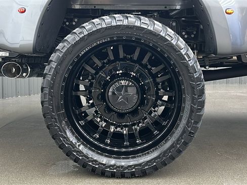 Used 2026 Ford F450 Platinum w/ Platinum Plus Package image 11