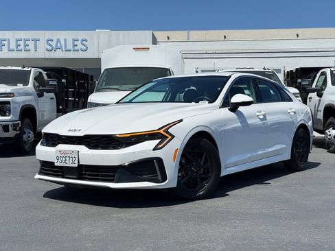 Used 2025 Kia K5 LXS FWD image 2