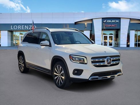 Used 2022 Mercedes-Benz GLB 250 image 3