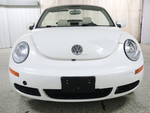 Used 2007 Volkswagen Beetle Triple White Edition image 7