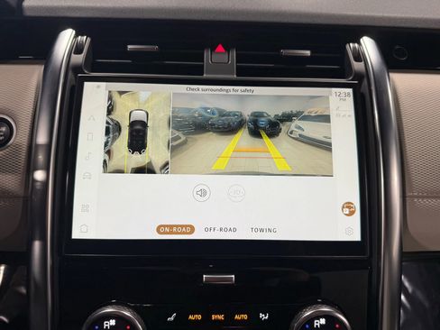 Used 2022 Land Rover Discovery HSE R-Dynamic image 18