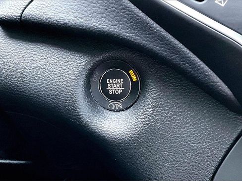 Certified 2022 Jeep Cherokee Latitude Lux image 25