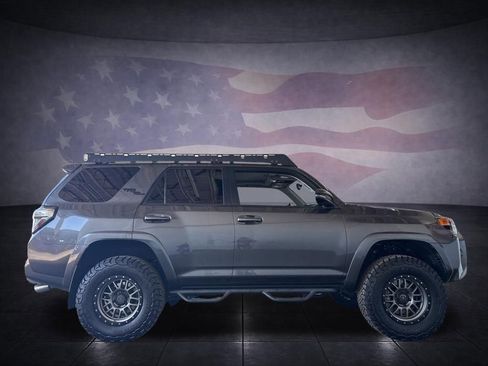 Used 2019 Toyota 4Runner TRD Off-Road Premium AWD/4WD image 6