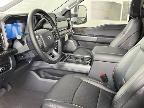 New 2026 Ford F350 Lariat w/ Black Appearance Package image 8