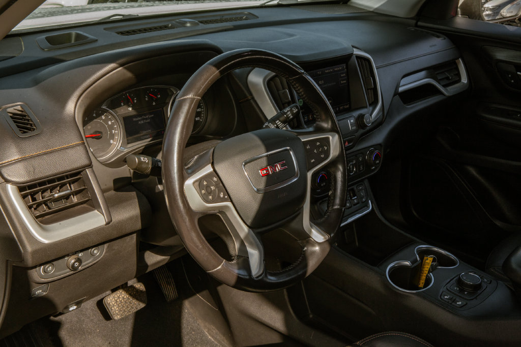 Used 2021 GMC Terrain SLT FWD image 10