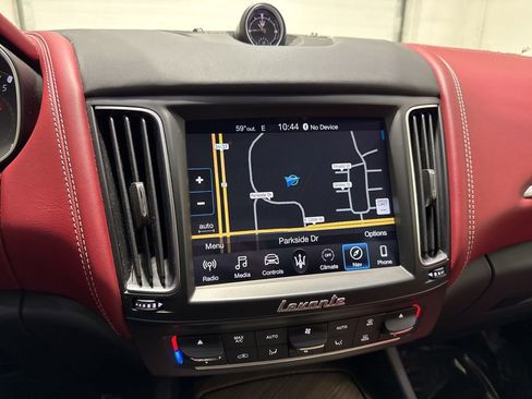 Used 2019 Maserati Levante GTS image 28