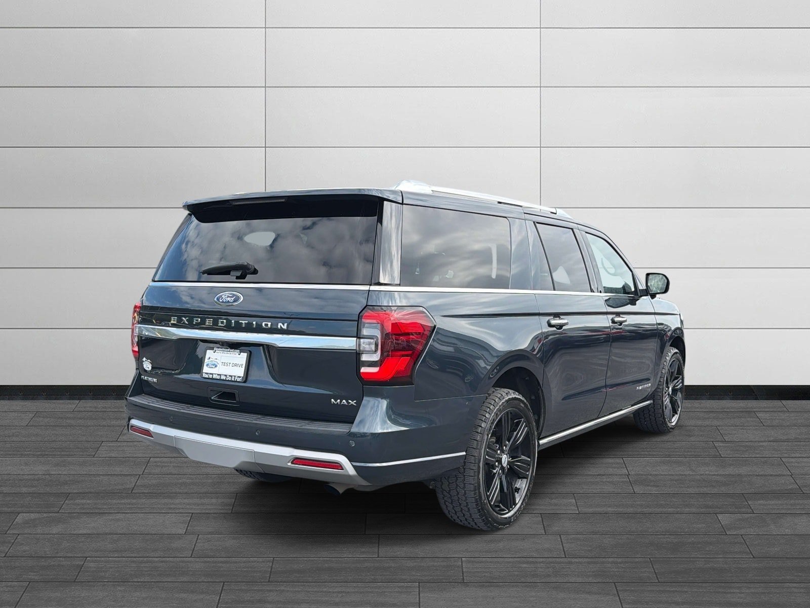 Used 2023 Ford Expedition Max Platinum AWD/4WD image 3