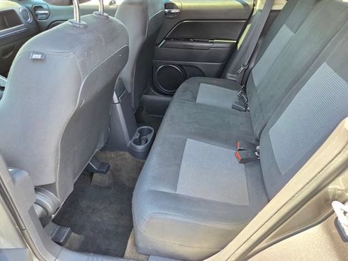 Used 2014 Jeep Patriot Sport AWD/4WD image 11