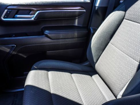 Used 2023 Chevrolet Silverado 1500 LT image 31