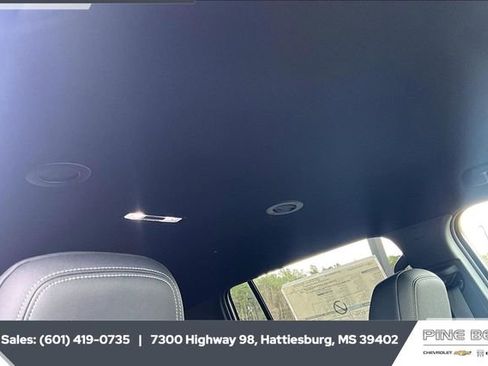 New 2026 Chevrolet Traverse LT image 16