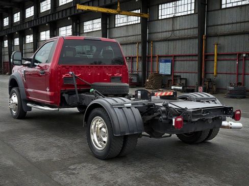 Used 2017 Ford F550 2WD Regular Cab Super Duty image 6
