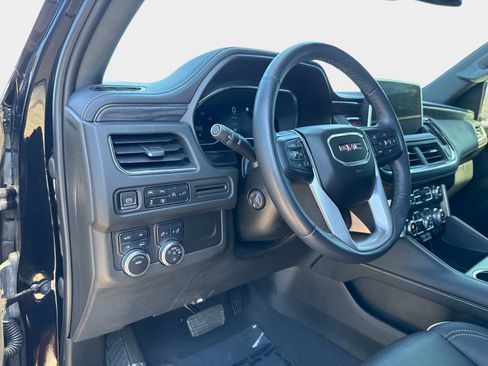 Used 2022 GMC Yukon SLT w/ SLT Luxury Package image 23