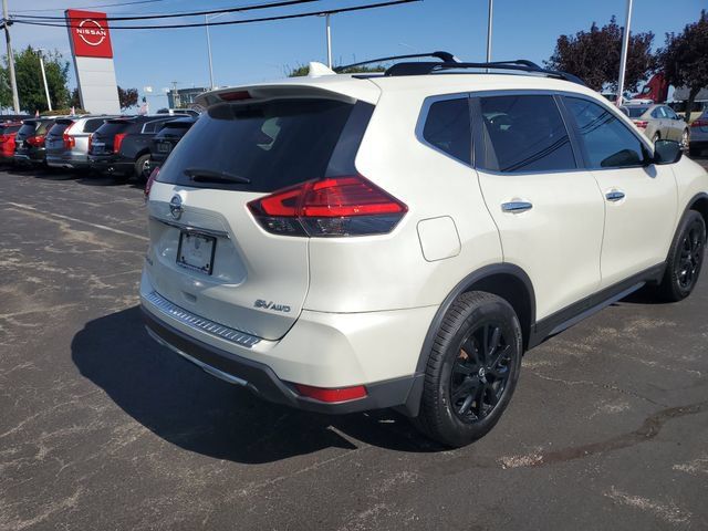 Used 2017 Nissan Rogue SV w/ Midnight Edition AWD/4WD image 4