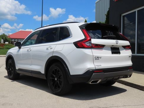 Used 2025 Honda CR-V Sport image 11