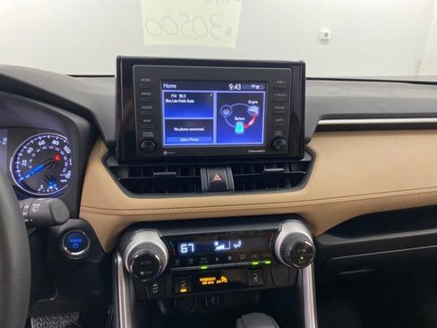 Certified 2022 Toyota RAV4 XLE image 20