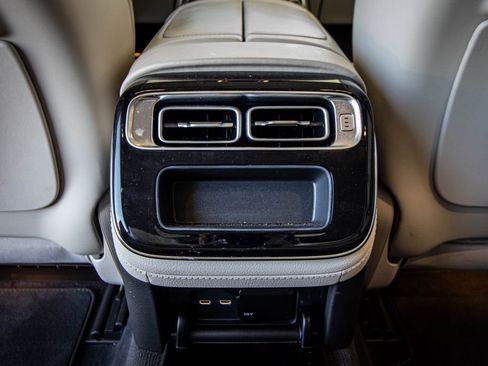 Used 2021 Mercedes-Benz S 580 4MATIC Sedan image 28