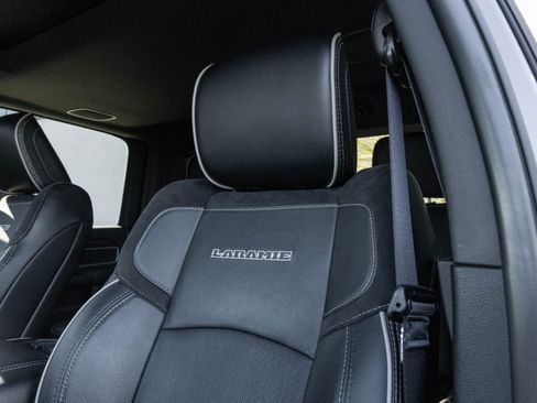 Used 2024 RAM 2500 Laramie w/ Night Edition image 15