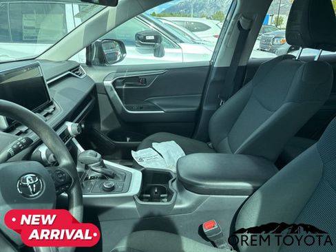 Used 2025 Toyota RAV4 LE image 15