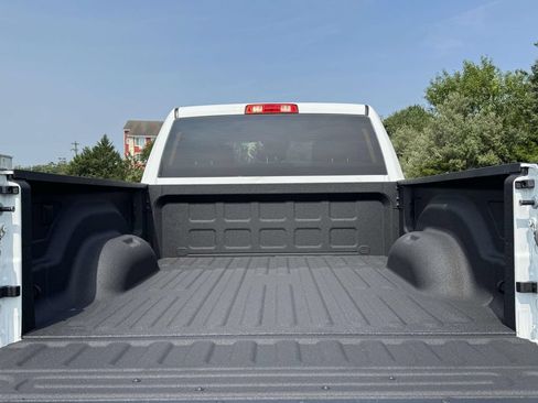 Used 2026 RAM 2500 Big Horn AWD/4WD image 29