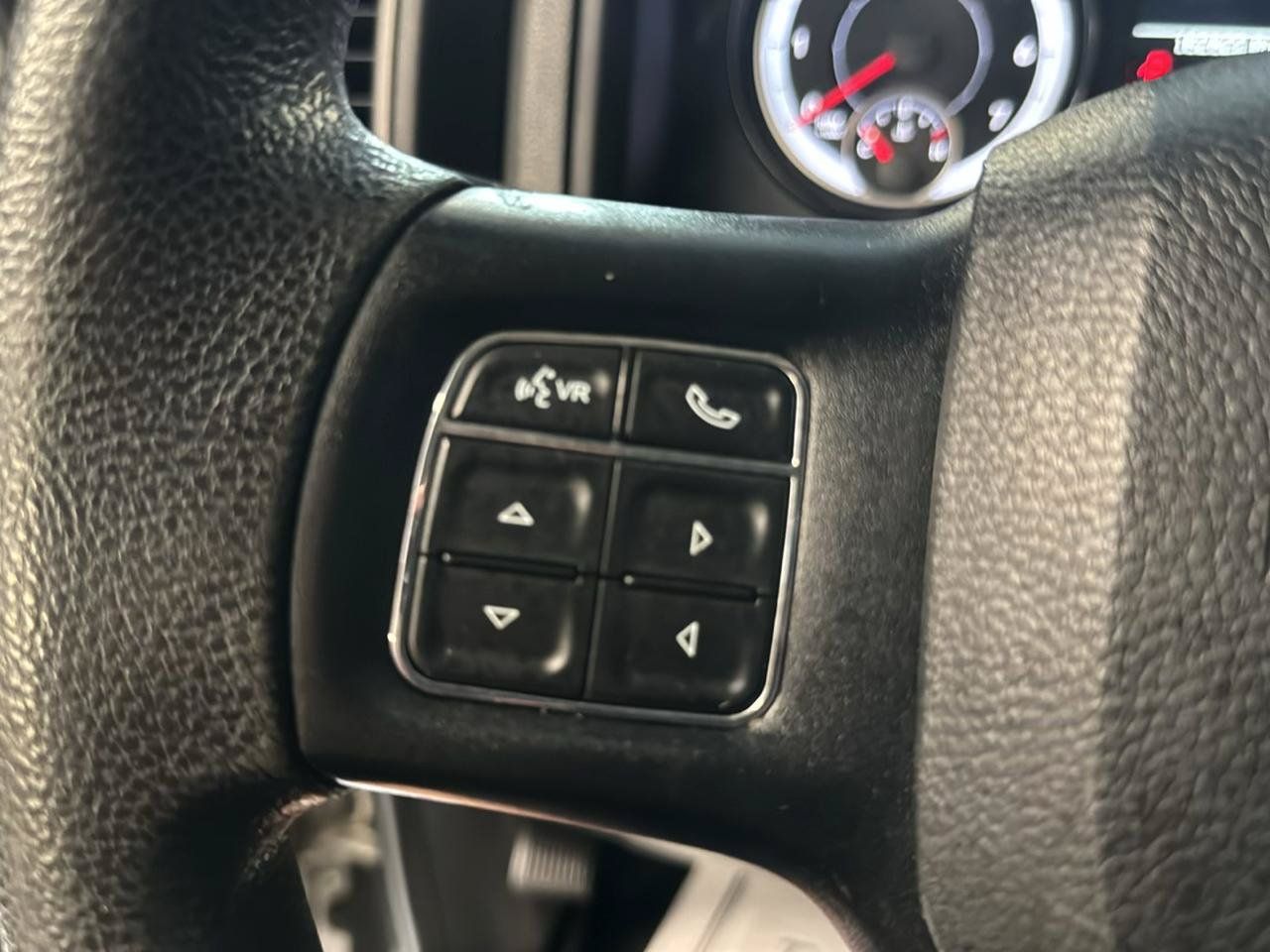 Used 2015 RAM 3500 Tradesman w/ Chrome Appearance Group AWD/4WD image 11