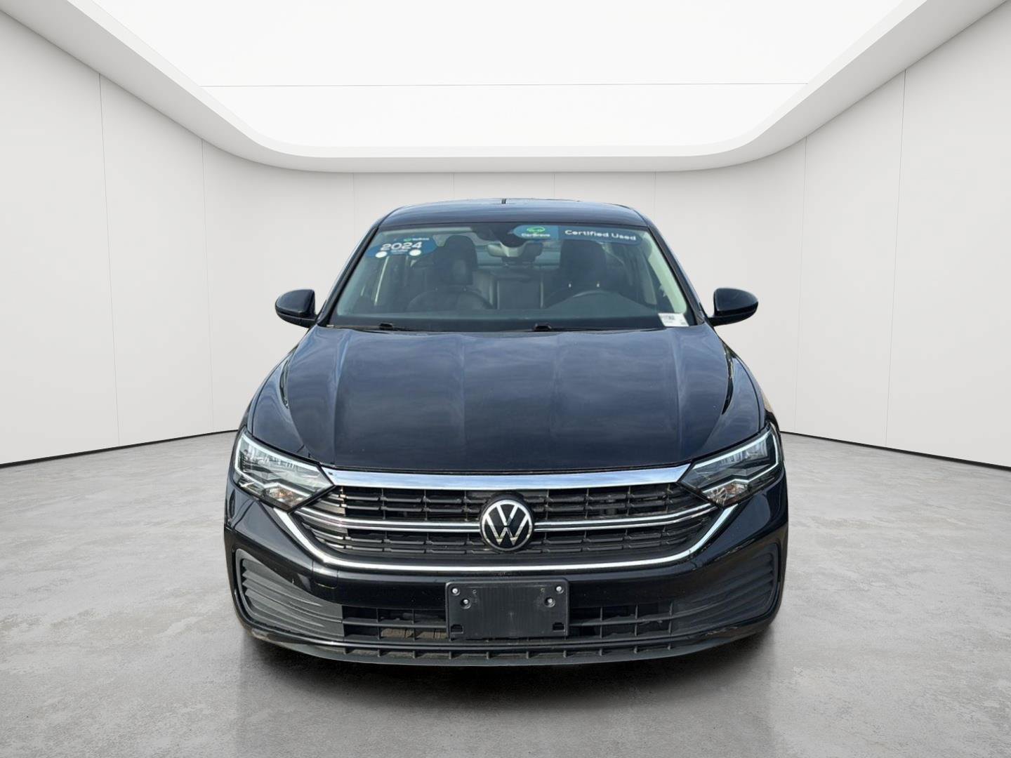 Used 2024 Volkswagen Jetta SE FWD image 2
