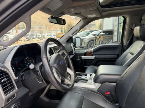 Used 2019 Ford F150 Lariat w/ Equipment Group 502A Luxury image 14