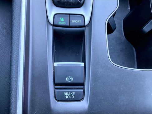 Used 2018 Honda Accord Sport image 30